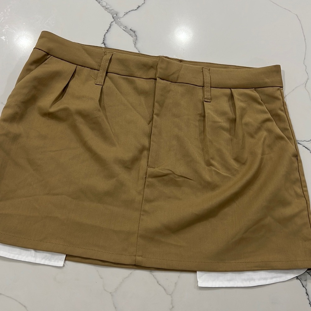 H&M khaki cargo skirt SIZE M